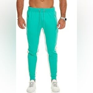 Green and white mens joggers size small. Not worn. No tags.